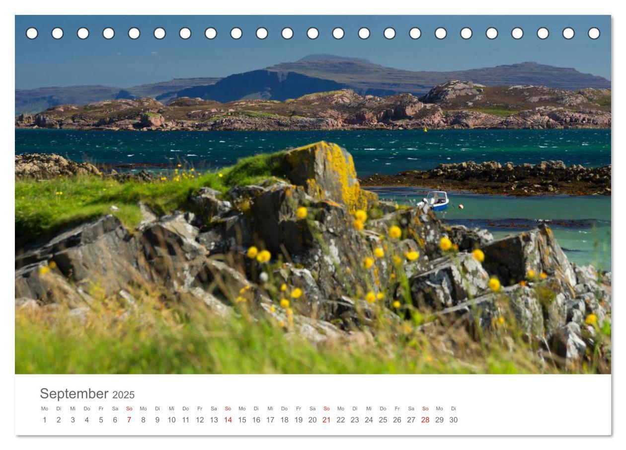 Bild: 9783435671052 | Iona. Insel der Pilger (Tischkalender 2025 DIN A5 quer), CALVENDO...