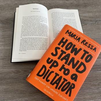 Bild: 9783869951218 | HOW TO STAND UP TO A DICTATOR - Deutsche Ausgabe. Von der...