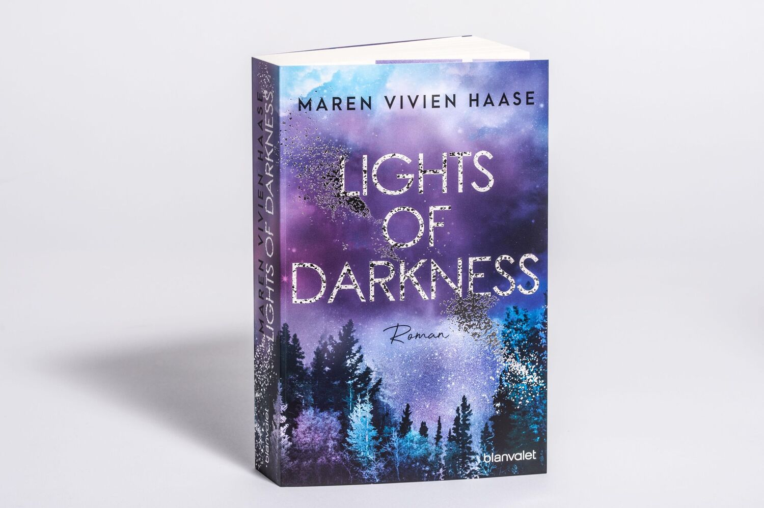 Bild: 9783734111631 | Lights of Darkness | Maren Vivien Haase | Taschenbuch | Golden Oaks