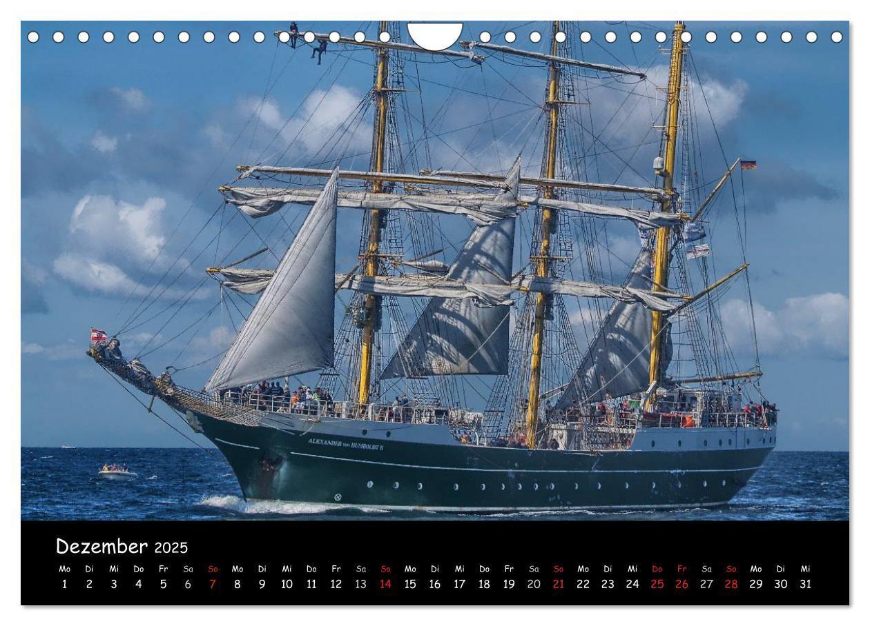 Bild: 9783435767014 | Windjammer vor Warnemünde (Wandkalender 2025 DIN A4 quer), CALVENDO...