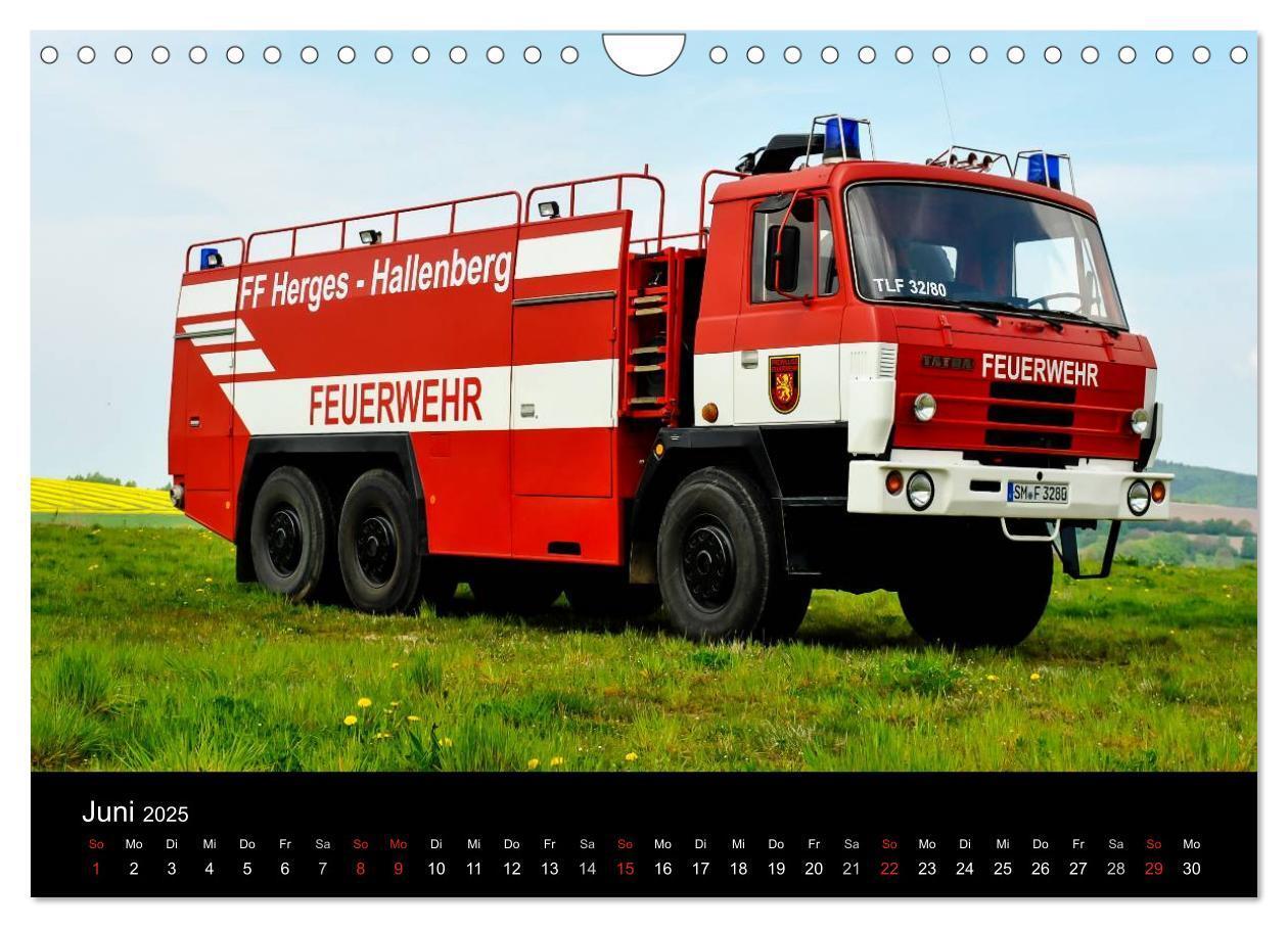 Bild: 9783435625420 | Einsatzfahrzeuge (Wandkalender 2025 DIN A4 quer), CALVENDO...