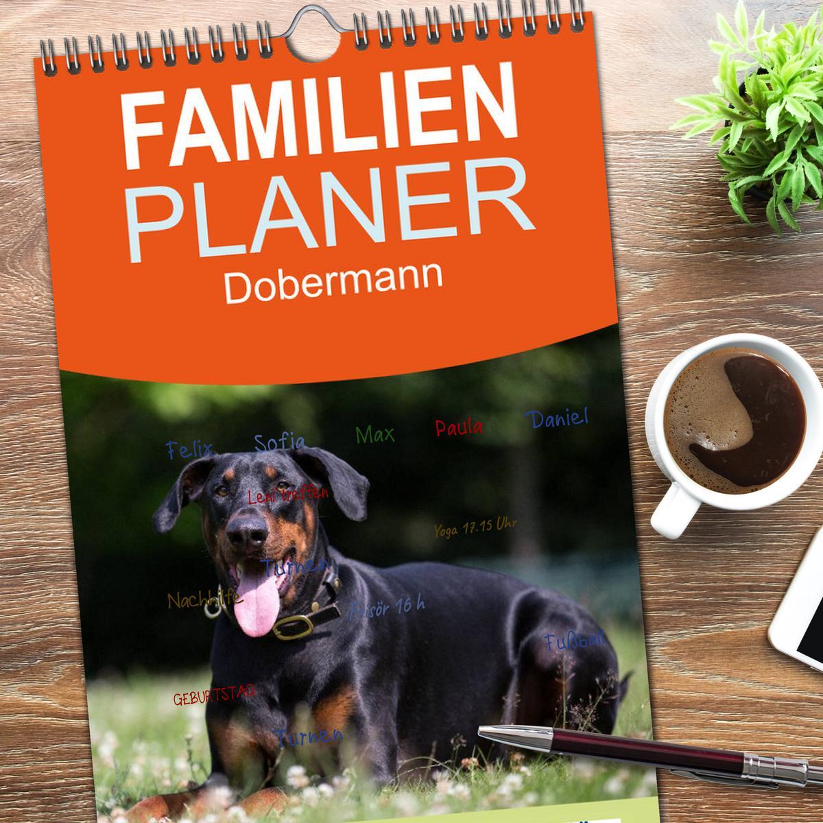 Bild: 9783457112137 | Familienplaner 2025 - Dobermann mit 5 Spalten (Wandkalender, 21 x...