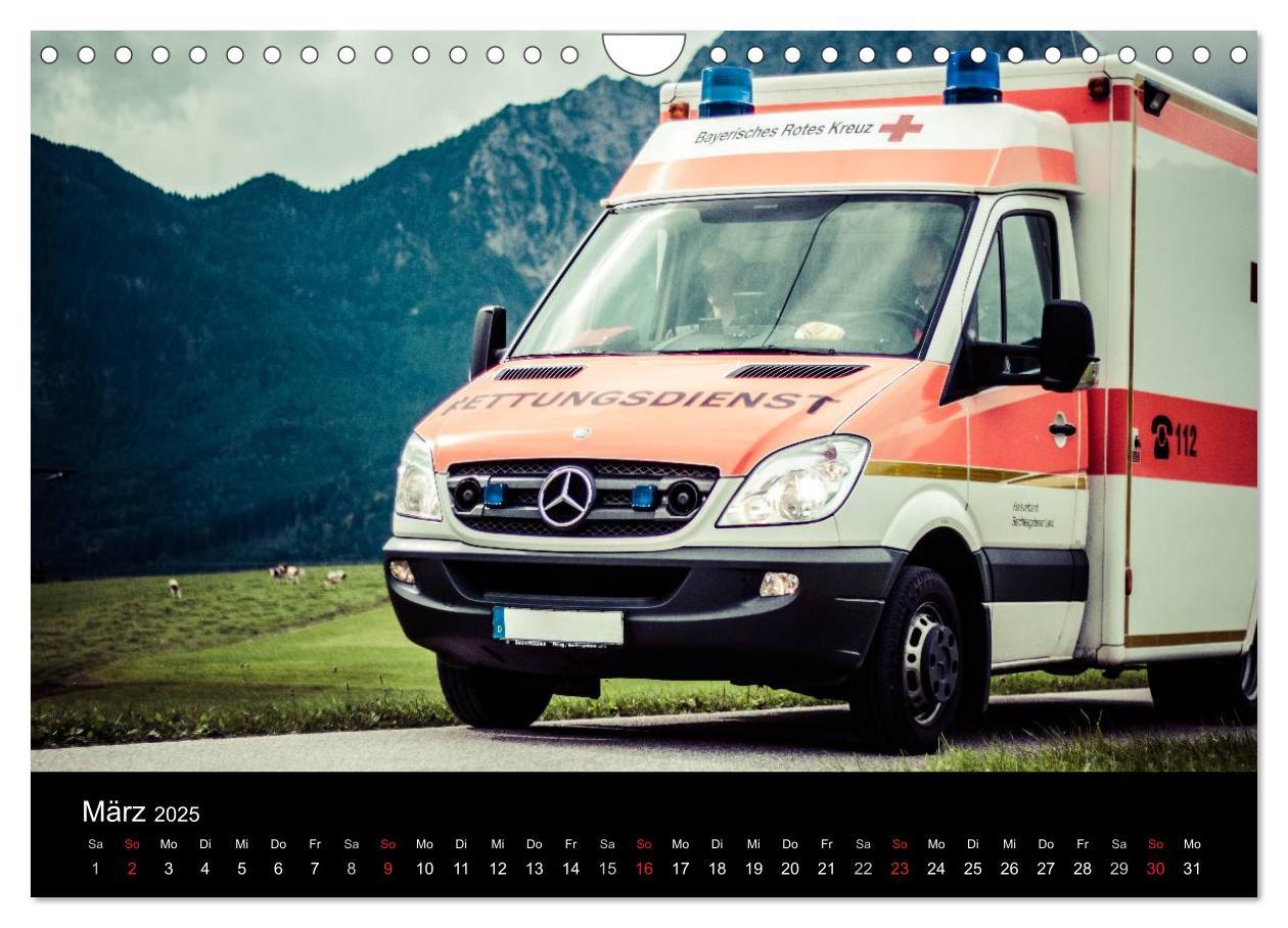 Bild: 9783435769377 | Einsatzfahrzeuge - Bayern (Wandkalender 2025 DIN A4 quer), CALVENDO...