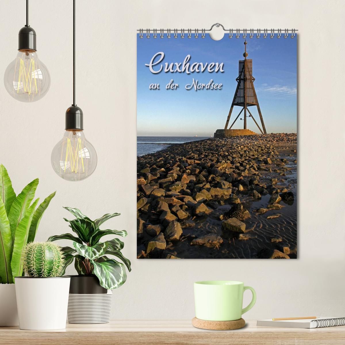 Bild: 9783457077634 | Cuxhaven (Wandkalender 2025 DIN A4 hoch), CALVENDO Monatskalender