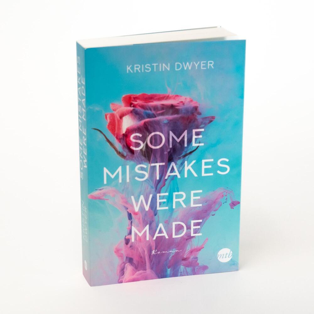 Bild: 9783745702903 | Some Mistakes Were Made | Kristin Dwyer | Taschenbuch | 352 S. | 2022