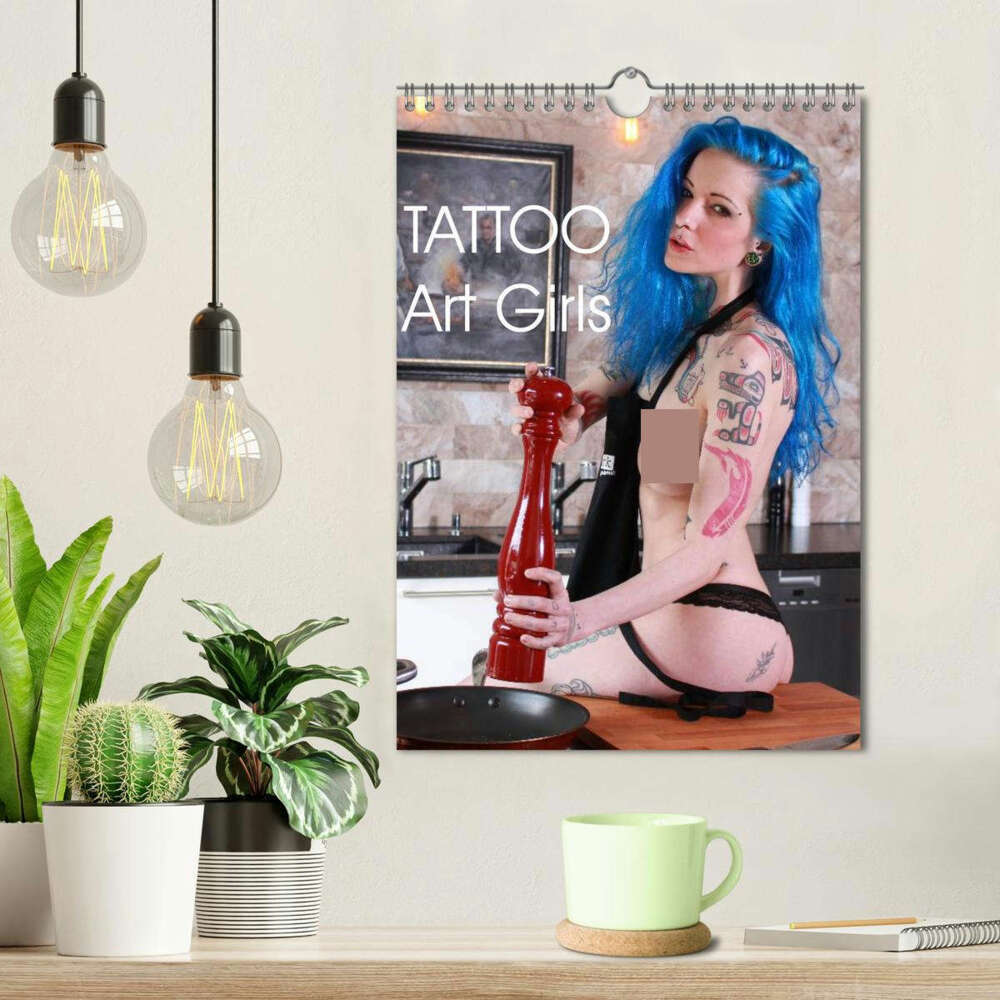 Bild: 9783383401879 | Tattoo Art Girls (Wandkalender 2024 DIN A4 hoch), CALVENDO...