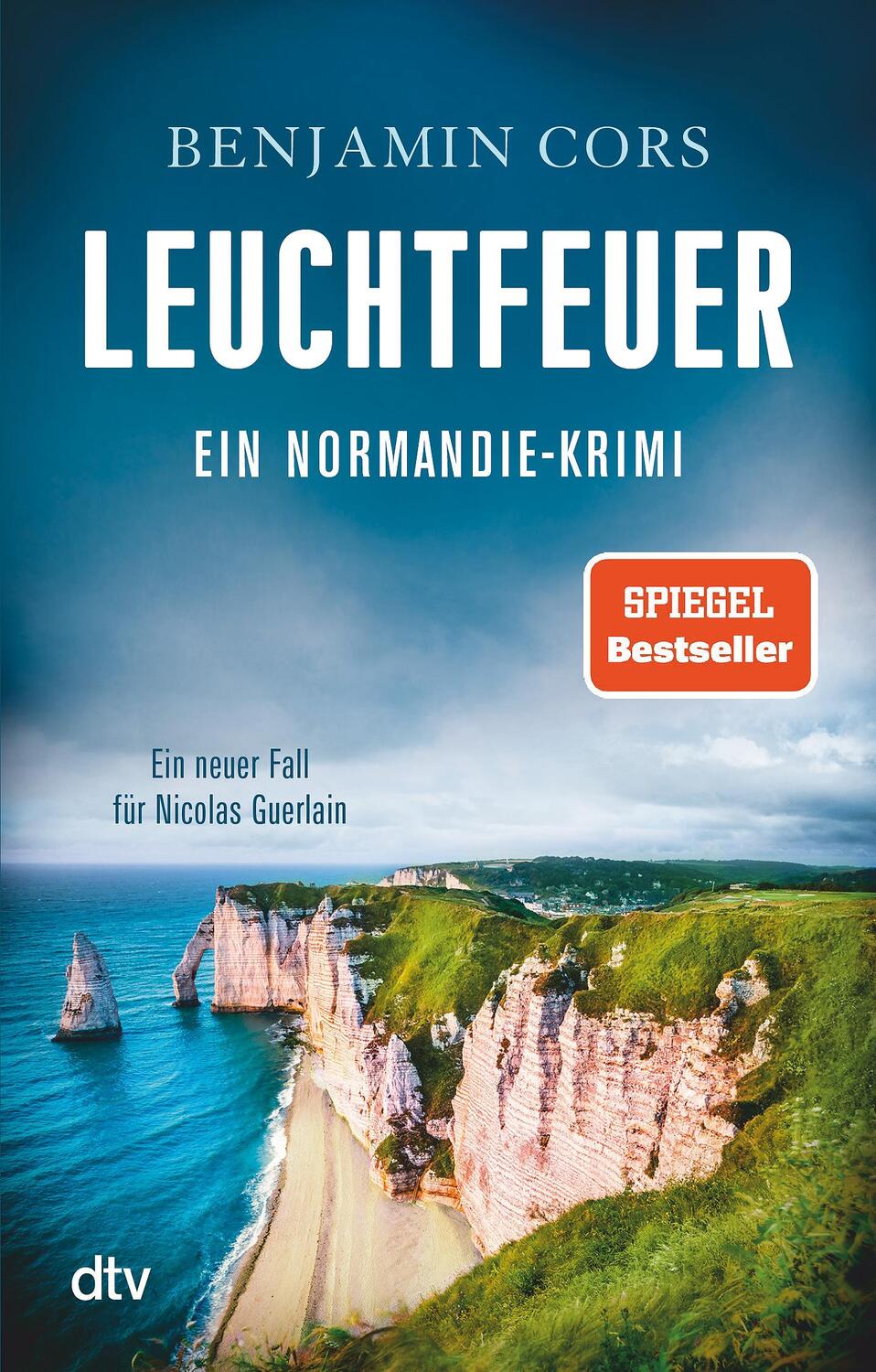 Cover: 9783423219198 | Leuchtfeuer | Ein Normandie-Krimi, Ein neuer Fall für Nicolas Guerlain