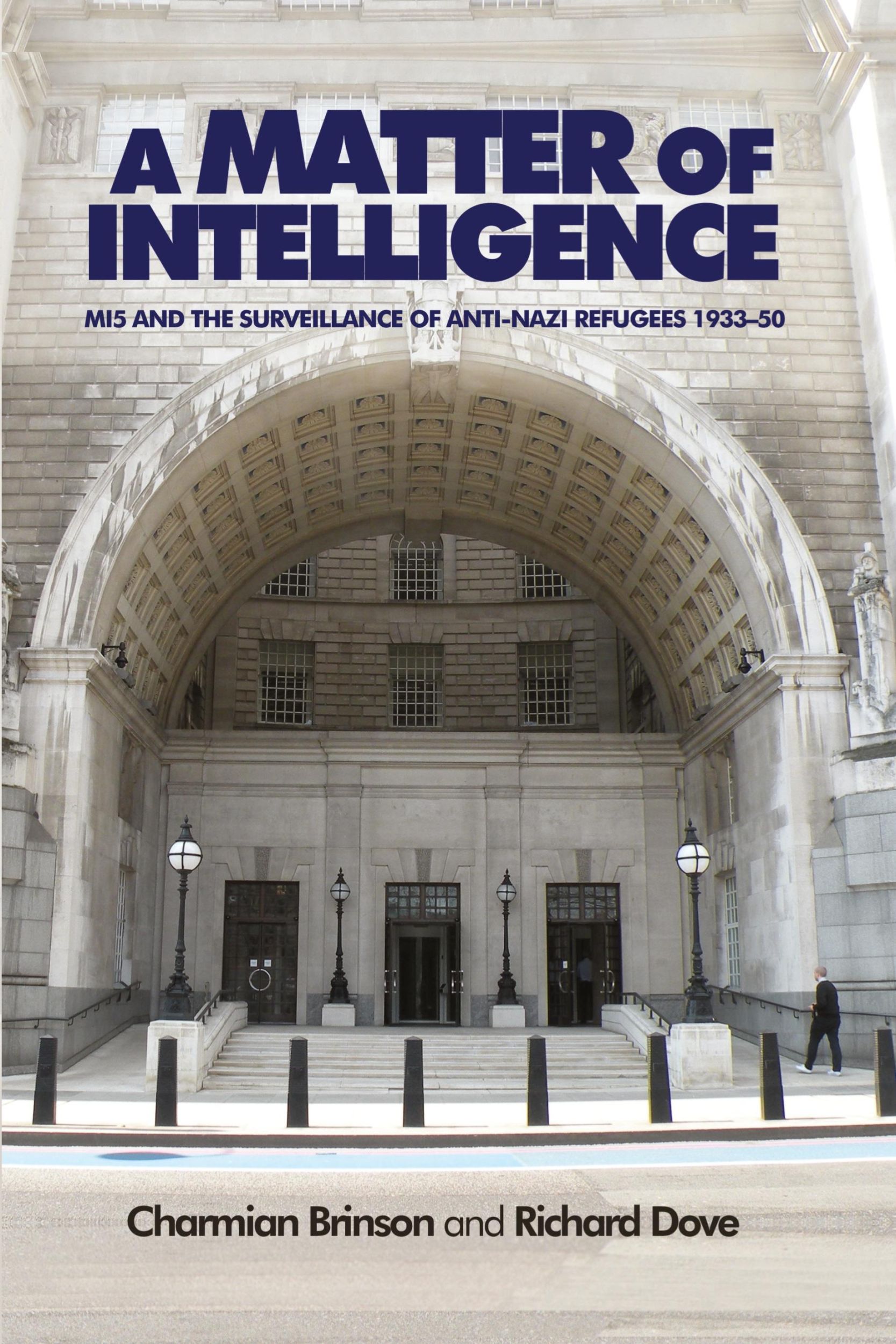 Cover: 9780719099809 | A matter of intelligence | Charmian Brinson (u. a.) | Taschenbuch