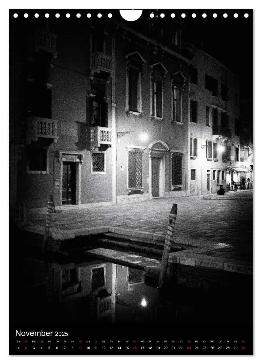 Bild: 9783457056509 | Venice Noir - Das etwas andere Venedig (Wandkalender 2025 DIN A4...