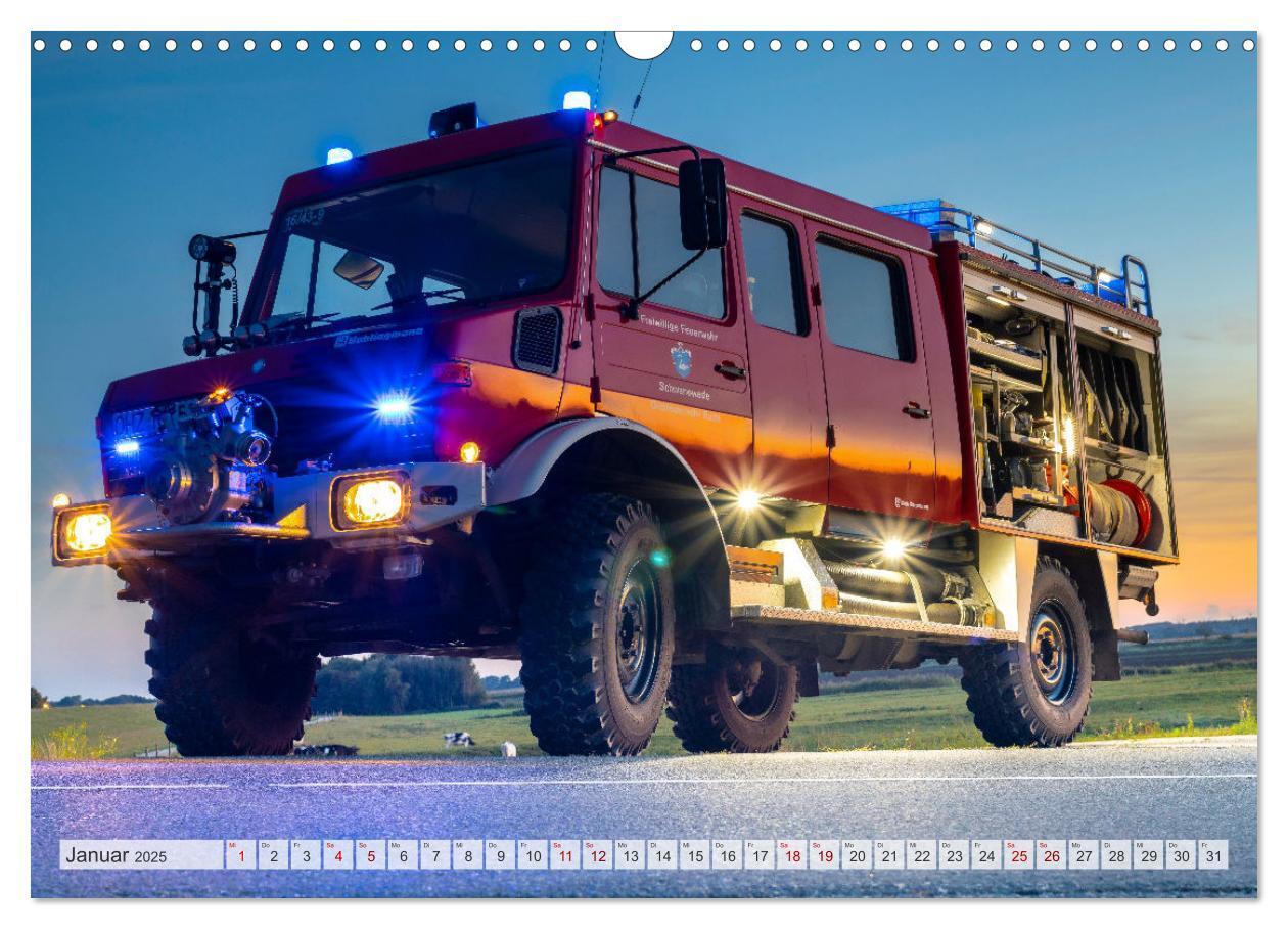 Bild: 9783383931604 | Die 4 UNIMOGS der Feuerwehr Schwanewede (Wandkalender 2025 DIN A3...