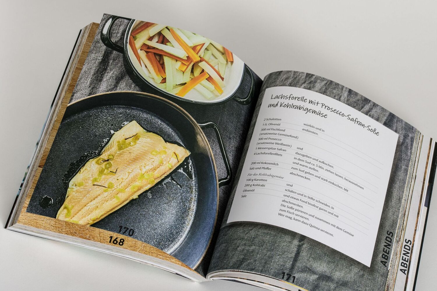 Bild: 9783570103814 | Der Ernährungskompass - Das Kochbuch | 111 Rezepte für gesunden Genuss