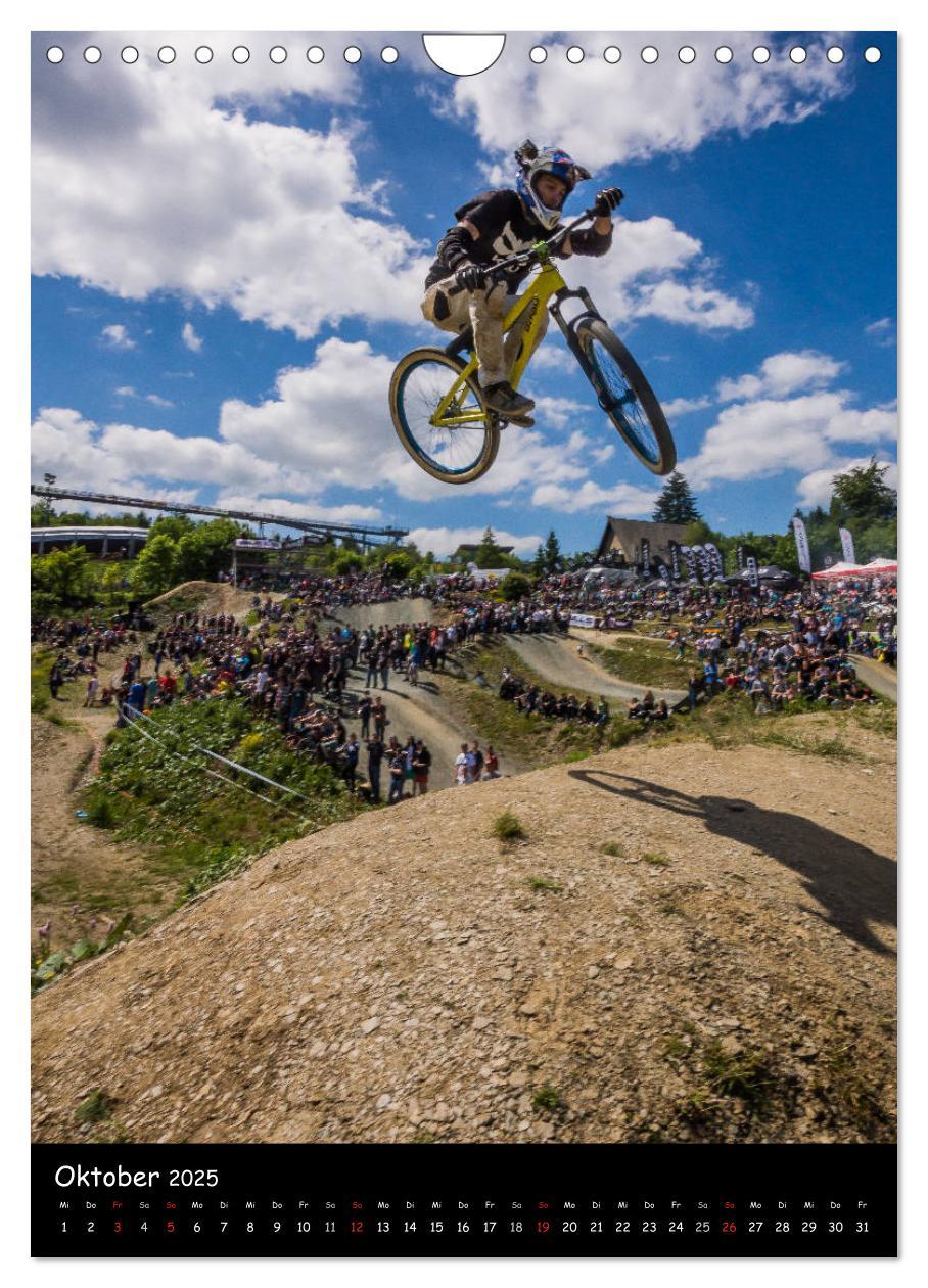 Bild: 9783457053652 | Slopestyle Extrembiking (Wandkalender 2025 DIN A4 hoch), CALVENDO...