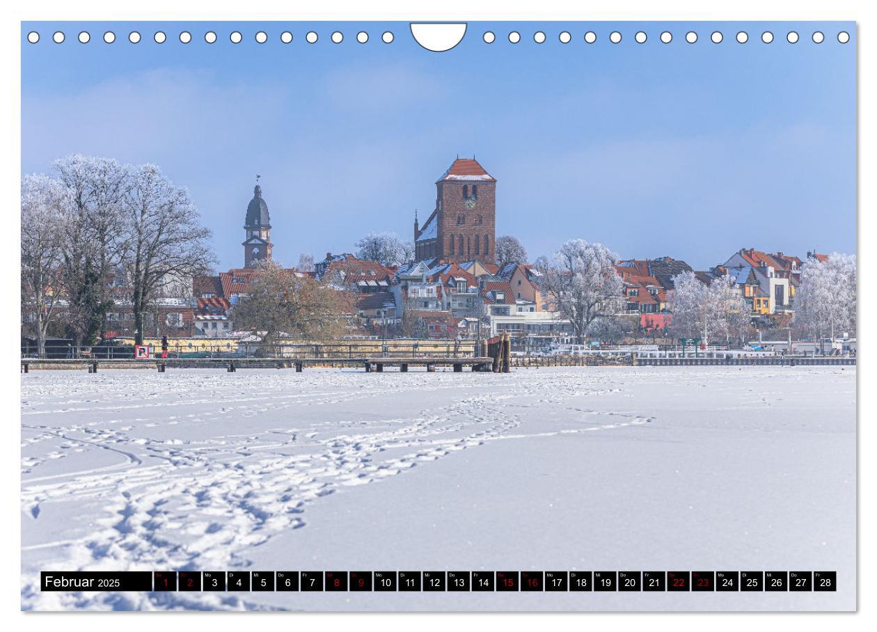 Bild: 9783383921322 | Waren (Müritz) in der Mecklenburgischen Seenplatte (Wandkalender...