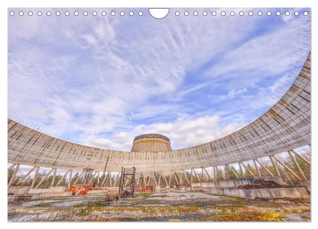 Bild: 9783435245680 | Tschernobyl - Die Sperrzone um das Atomkraftwerk (Wandkalender 2025...