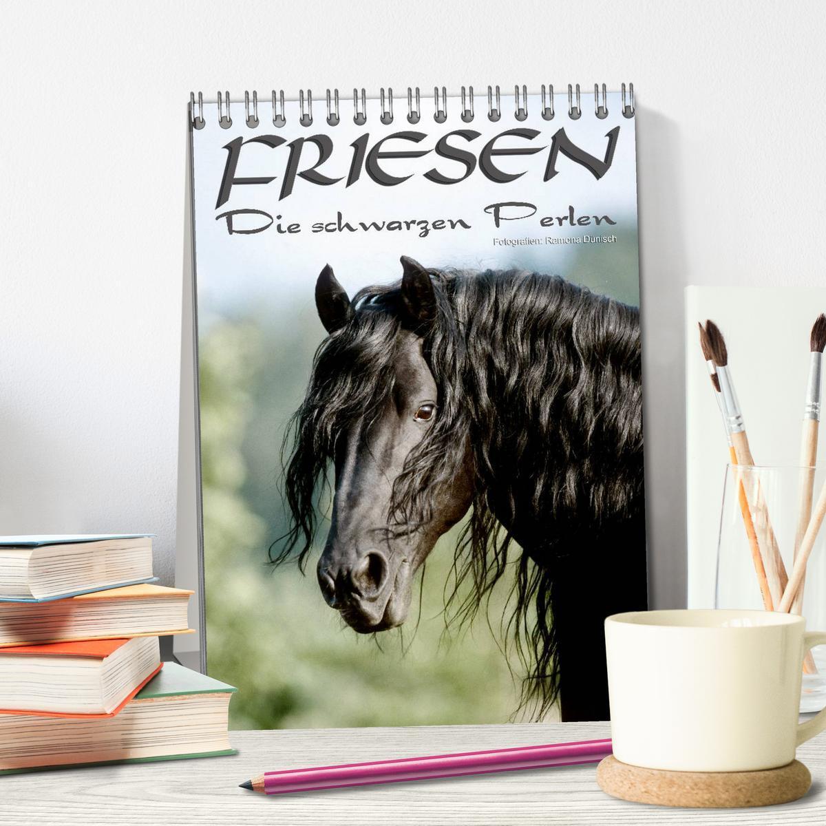 Bild: 9783457041871 | Friesen - die schwarzen Perlen (Tischkalender 2025 DIN A5 hoch),...