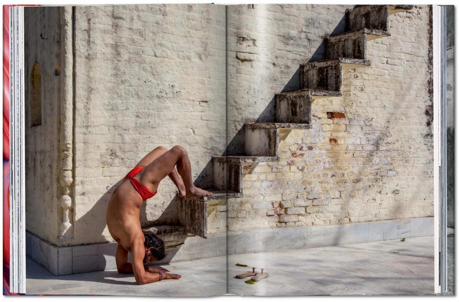Bild: 9783836584876 | Michael O'Neill. On Yoga. The Architecture of Peace | Stern (u. a.)