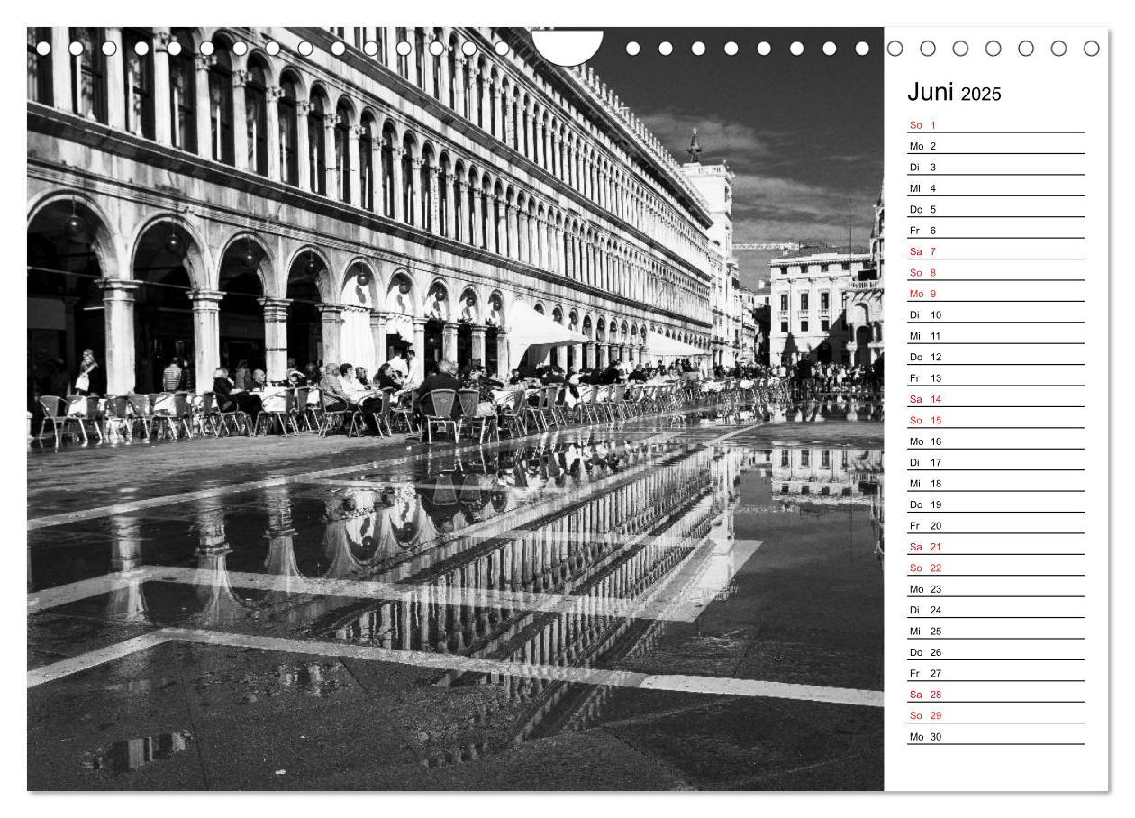 Bild: 9783435533138 | Venedig schwarz-weiß (Wandkalender 2025 DIN A4 quer), CALVENDO...