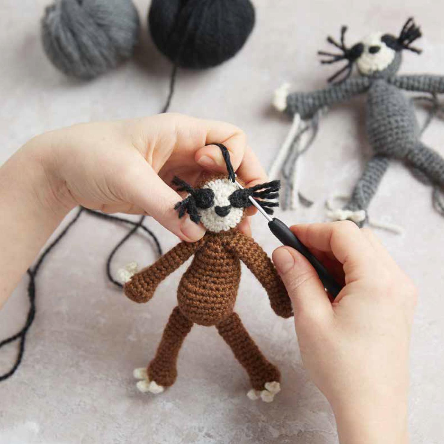Bild: 9781911641773 | How to Crochet Animals: Wild | 25 Mini Menagerie Patterns | Kerry Lord