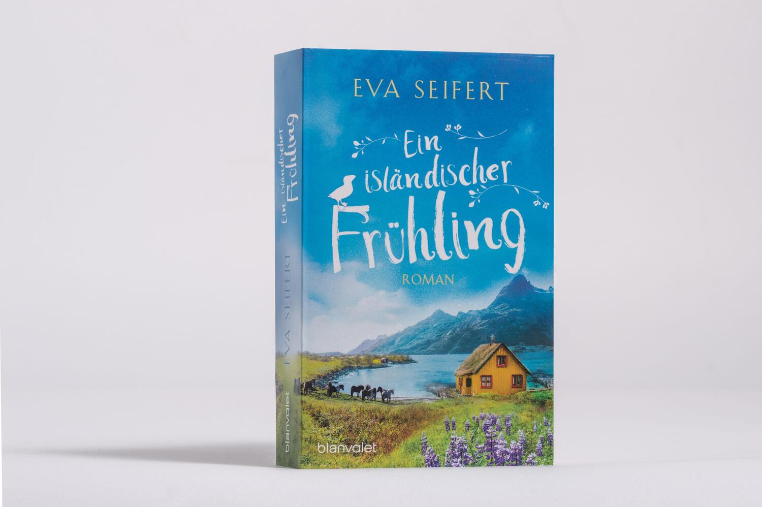 Bild: 9783734111341 | Ein isländischer Frühling | Roman | Eva Seifert | Taschenbuch | 464 S.