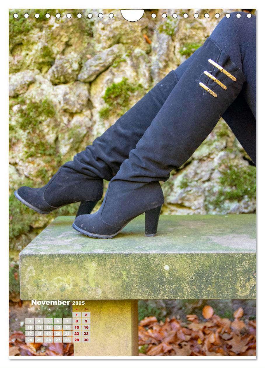 Bild: 9783435971244 | Stiefel und High Heels im Herbst (Wandkalender 2025 DIN A4 hoch),...